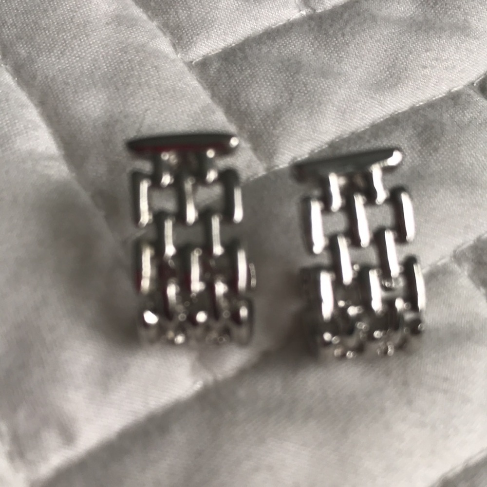Silver Earring - Picture 2 of 3